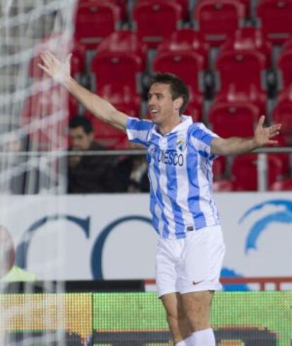 Monreal, durante un partido contra el Málaga