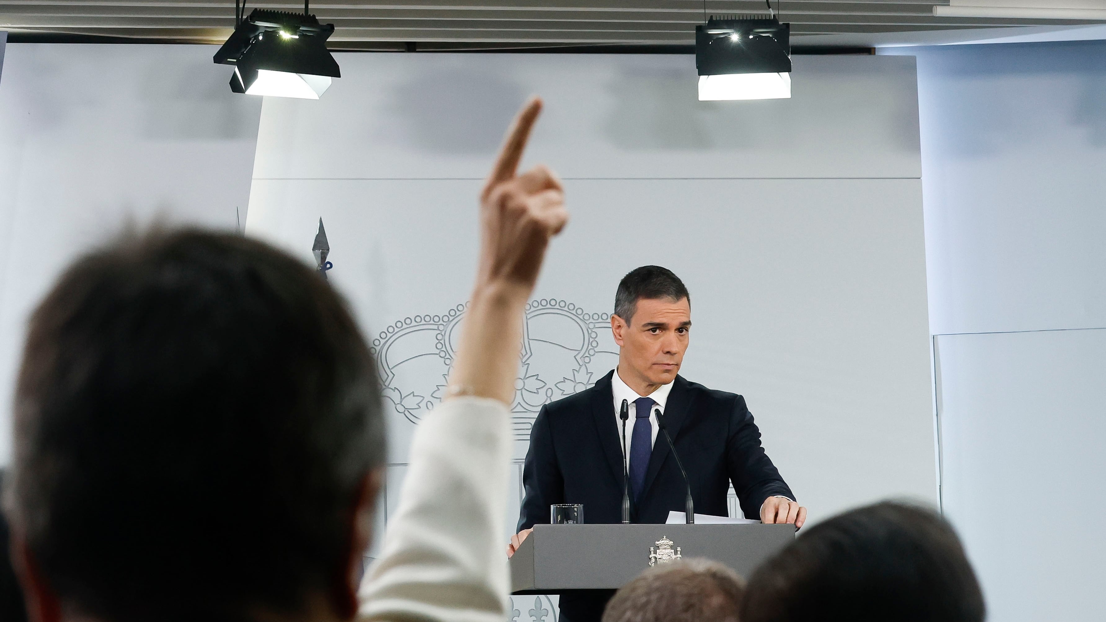 Sánchez ordena una rectificación a Interior sobre el contrato con Israel para apaciguar la coalición