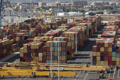 Contenedores en el Puerto de Valencia.