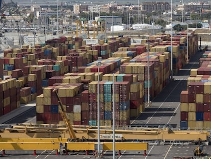 Contenedores en el Puerto de Valencia.