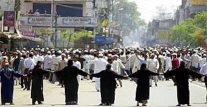 Mujeres activistas del Consejo Mundial Hind, durante una portesta en Ayodhya.