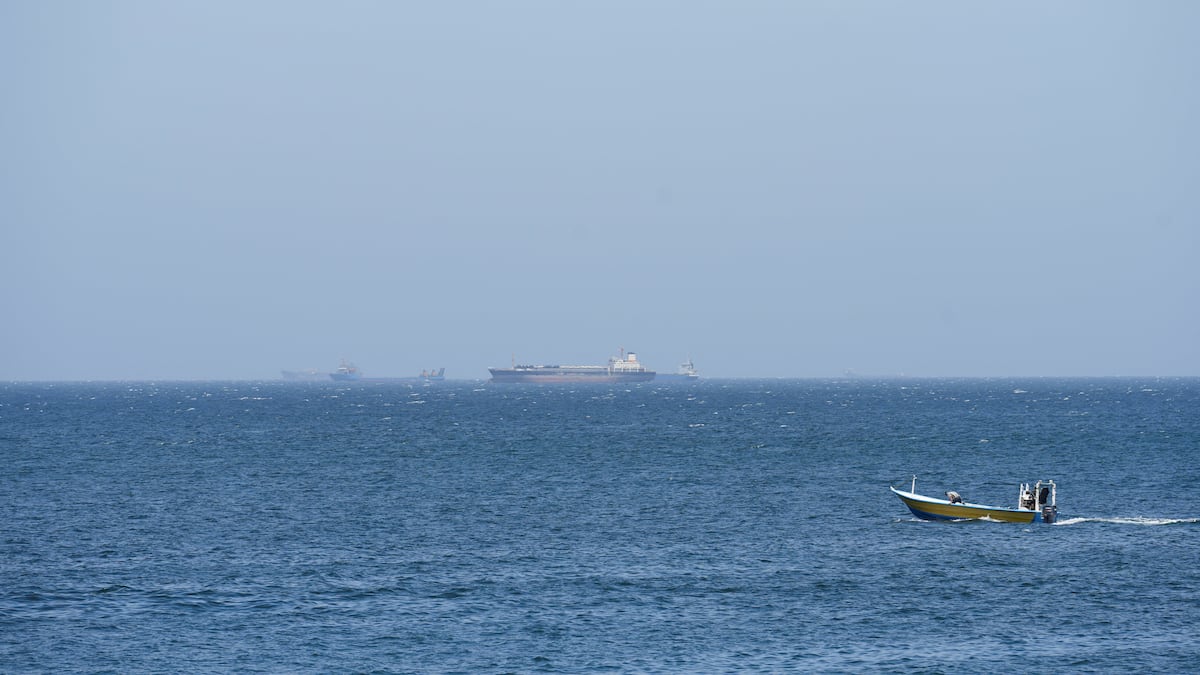 Volatilidad en mercados tras tregua entre Irán y EE UU