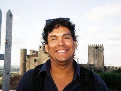 El editor, periodista y escritor peruano To&ntilde;o Angulo Daneri en 2013.