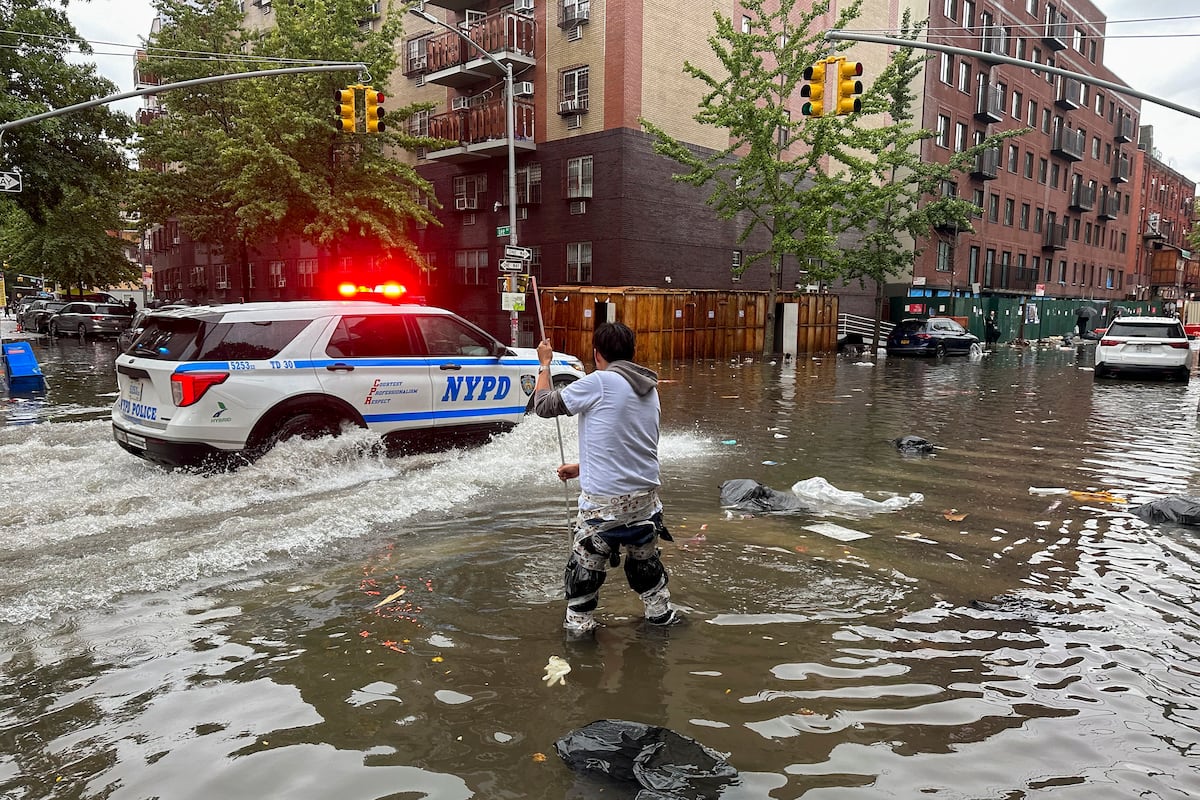 Nueva York declara el estado de emergencia por lluvias torrenciales  “potencialmente mortales” | Internacional | EL PAÍS