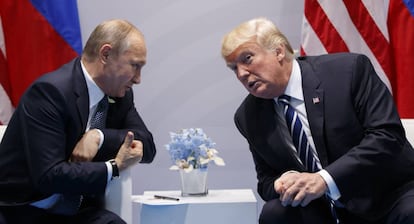 Donald Trump y Vlad&iacute;mir Putin, en la reuni&oacute;n del G20.