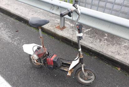 Vehículo artesanal interceptado por la Guardia Civil en los alrededores de Lugo, Galicia.