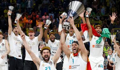 Sergio Llull y Felipe Reyes celebrando la Final Four 2018