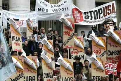 Protestas contra el presidente de Estados Unidos, George W. Bush, durante su visita a Bruselas el pasado febrero.