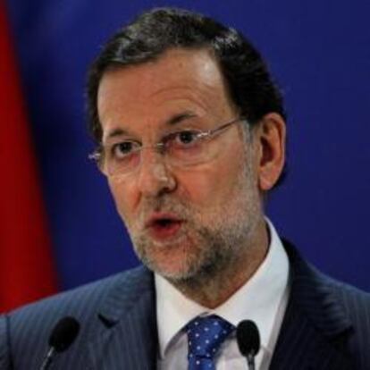 El presidente del Gobierno español, Mariano Rajoy, en la rueda de prensa tras la cumbre dle G-20 el 20 de junio de 2012.