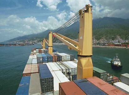 La Guaira, en Venezuela, vista desde el carguero <i>Marfret Caraïbes,</i> en el que viajó la autora.