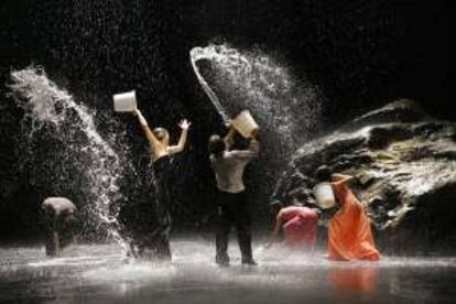 Espectáculo 'Luna llena', de Pina Bausch.