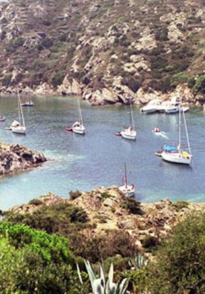 Ensenada en el parque natural del cabo de Creus, en Girona.