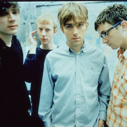 Damon Albarn (tercero por la izquierda) con su banda, Blur, en los noventa.