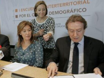 Los responsables de la Junta de Castilla y Le&oacute;n, Asturias, Galicia y Arag&oacute;n firman la declaraci&oacute;n por el Cambio Demogr&aacute;fico.