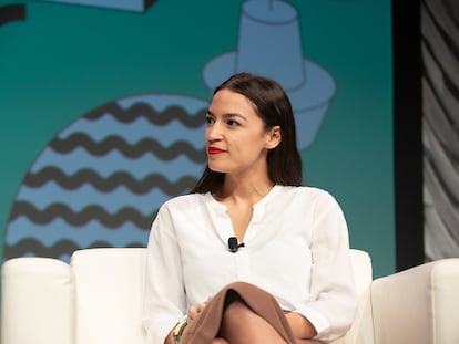 Boicotear galletas de las ‘Girl Scouts’, el último absurdo ataque a Alexandria Ocasio-Cortez