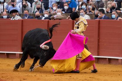 Una de las verónicas de Juan Ortega a su primer toro.