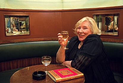 La escritora Fay Weldon, ayer en Madrid.