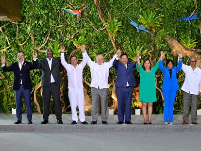 Presidentes y autoridades de las naciones amazónicas, reunidos en Brasil para crear políticas de protección a la selva en conjunto, en agosto de 2023.