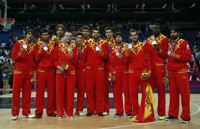 La selección, con la plata de Londres 2012 tras perder la final con Estados Unidos.