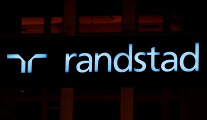 Logo de Randstad en su edificio de Zurich (Suiza).