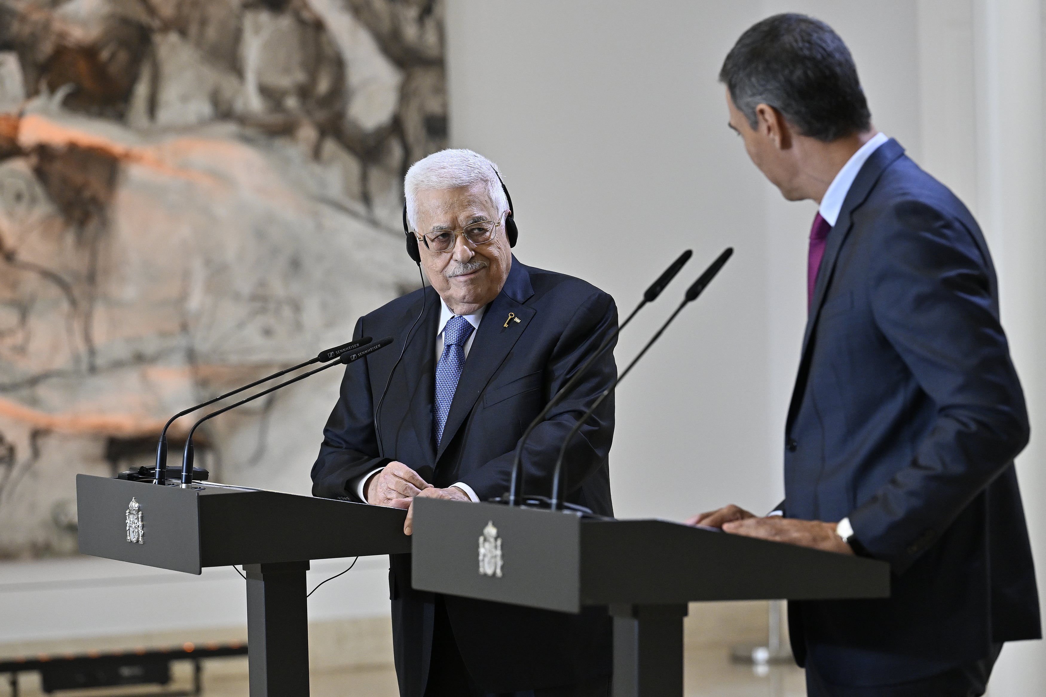 El veto de EE UU a Mahmud Abbas para que viaje a EE UU provoca la solidaridad de líderes europeos con el presidente palestino