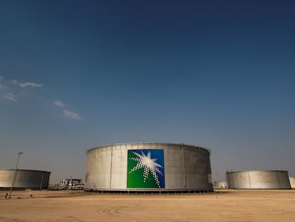 Almacén de petróleo de Aramco en Arabia Saudí.