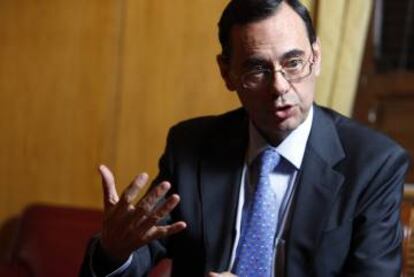 Jaime Caruana, Presidente del Banco de Pagos Internacionales, en la Bolsa de Madrid.