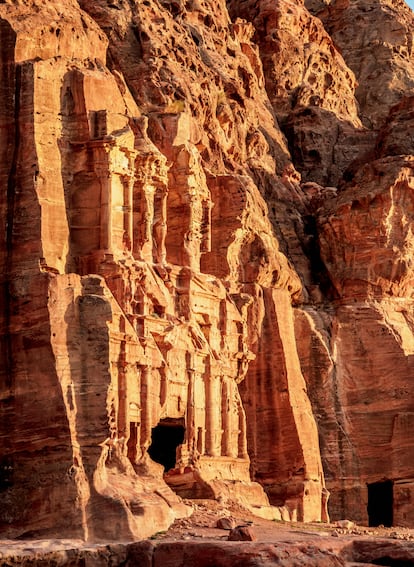 Tumba Corintia de Petra.
