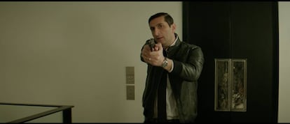 Fares Fares, el protagonista, en un fotograma de 'El Cairo Confidencial'.