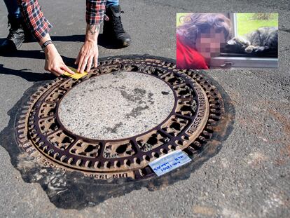 Un policía sellaba la alcantarilla en la que fue encontrado el niño Joe en Oldenburg, el pasado 25 de junio