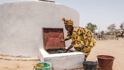 Mboya Ka, primera beneficiaria del proyecto Un millón de cisternas para el Sahel, en la localidad de Douly, en Senegal.  