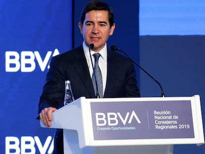 El presidente del BBVA, Carlos Torres, en una conferencia en Ciudad de México.