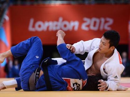 Sugoi Uriarte durante el combate ante Cho.