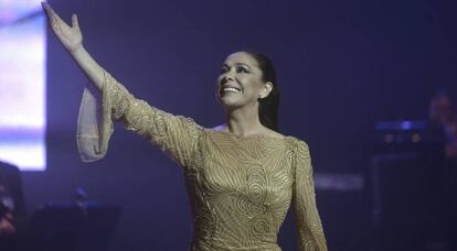 Isabel Pantoja, durante un concierto en Valladolid en 2014.