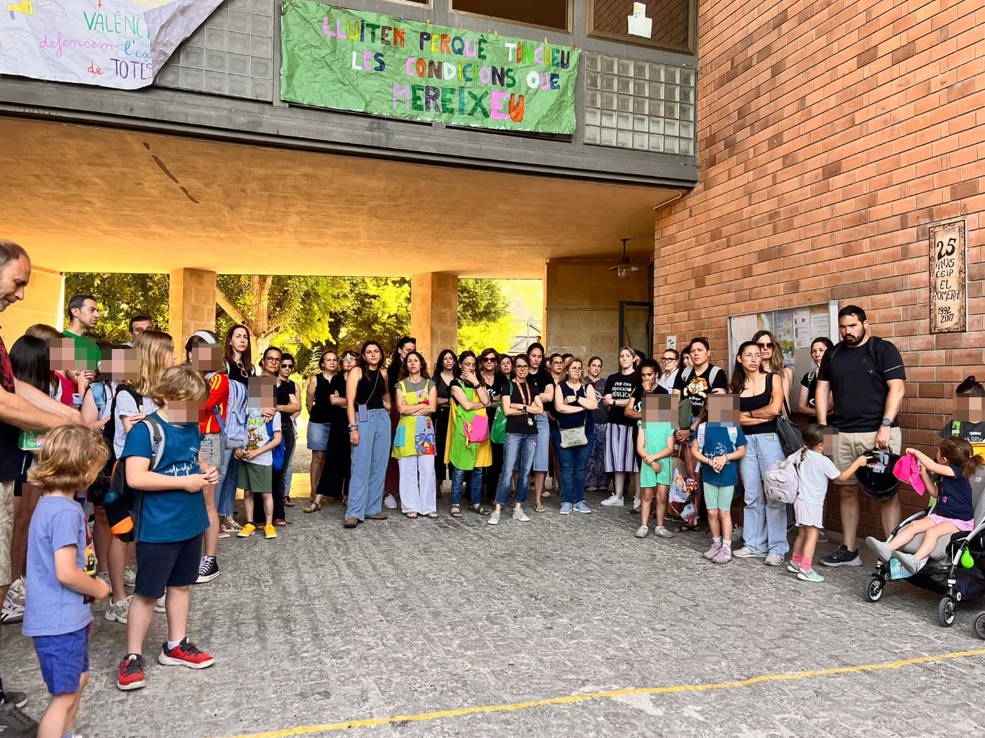 Una profesora de Alcoi es agredida al impedir que un hombre no autorizado recogiera a un alumno