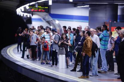 El Metro, hoy, durante la huelga.