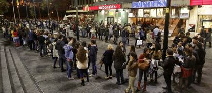 Colas para la Fiesta del Cine en Madrid.