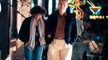 Whitney Houston y Kevin Costner en un fotograma de la película 'El guardaespaldas.