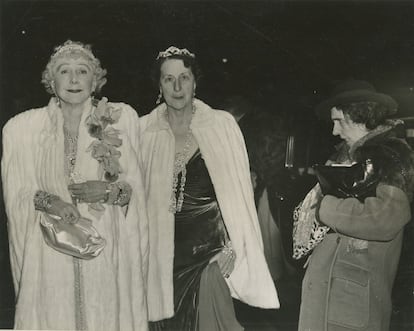 'La crítica', fotografía de Weegee tomada en Nueva York el 22 de noviembre de 1943.