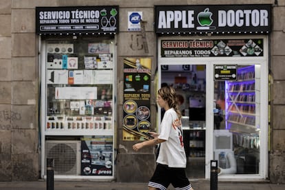 Apple Doctor en la calle Sant Pau.