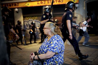 Enfrentamientos al término de la protesta contra los recortes desarrollada en Madrid y en la que, según fuentes de la Policía, han sido detenidas siete personas.