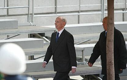 El fiscal del Estado, Jesús Cardenal, cuando se dirigía a la inauguración de la legislatura.