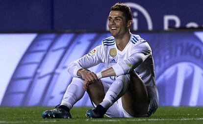 Cristiano Ronaldo contra o Levante.