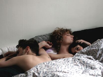 Un fotograma de <i>Los amores imaginarios</i> con Xavier Dolan, a la izquierda, Monia Chokri y Niels Schneider.