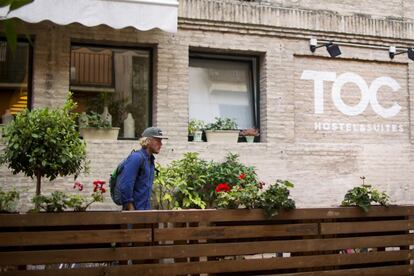 TOC Hostel es un albergue de última generación que ofrece alojamiento en Sevilla a partir de 20 euros por persona.
