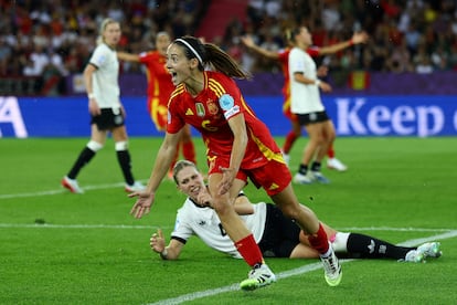 Aitana Bonmatí celebra su gol ante Alemania este miércoles.