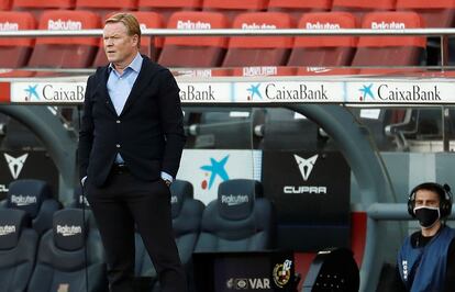 Koeman, durante el encuentro ante el Real Madrid.