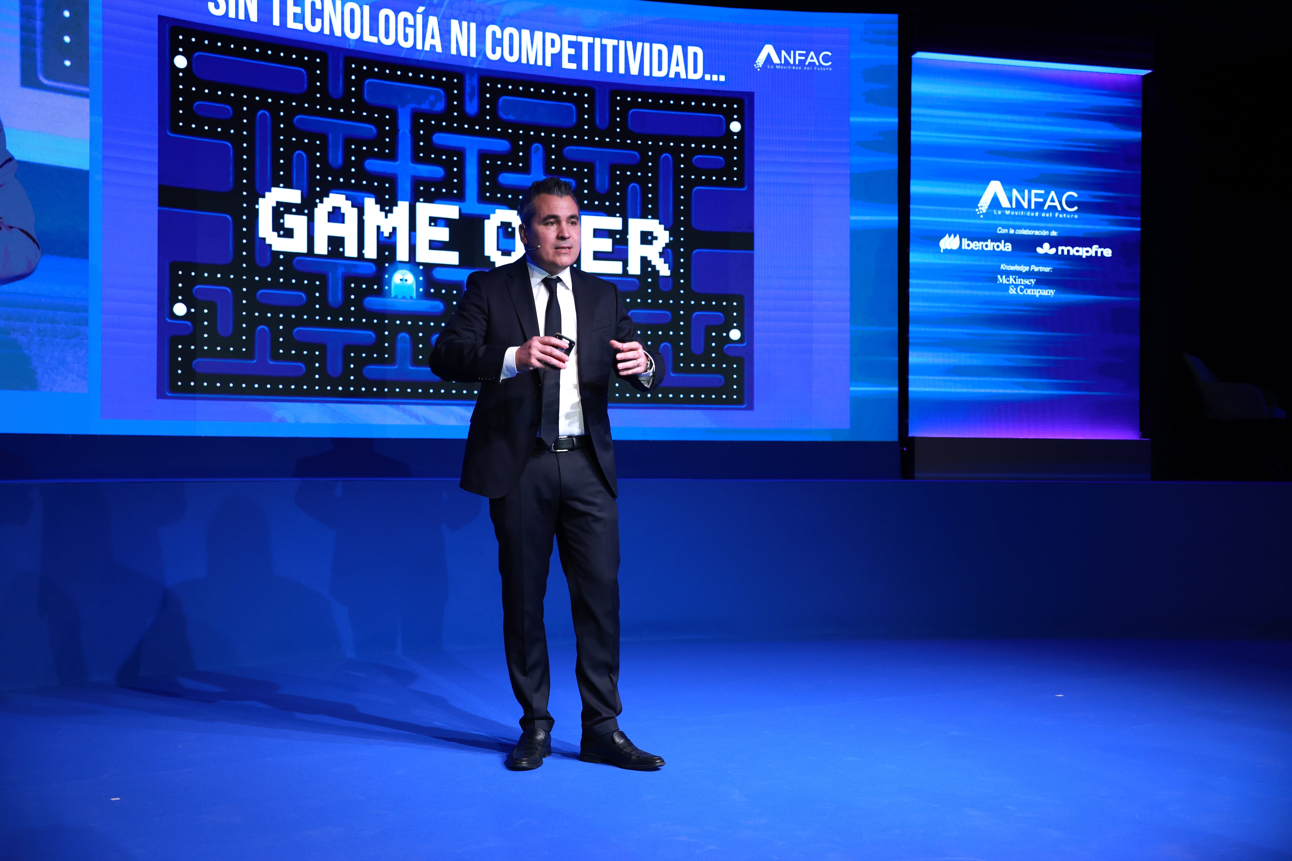 El motor celebra el plan de Sánchez, pero advierte: “Producimos 400.000 coches anuales menos, el equivalente a una planta”