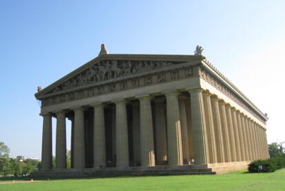 Réplica del Partenón, de finales del siglo XIX, que puede contemplarse en Centennial Park (Nashville, Estados Unidos)