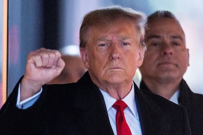 Former U.S. President Donald Trump gestures to his supporters, as he departs for his second civil trial after E. Jean Carroll accused Trump of raping her decades ago, in New York City, January 26, 2024.